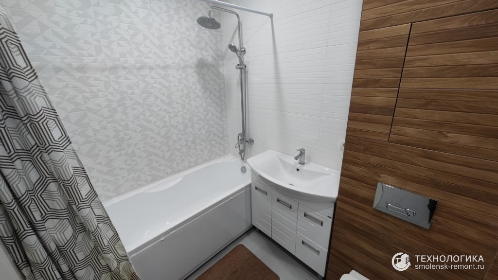 Дизайнерский ремонт квартиры-студии в Красном Бору, укладка плитки в санузле