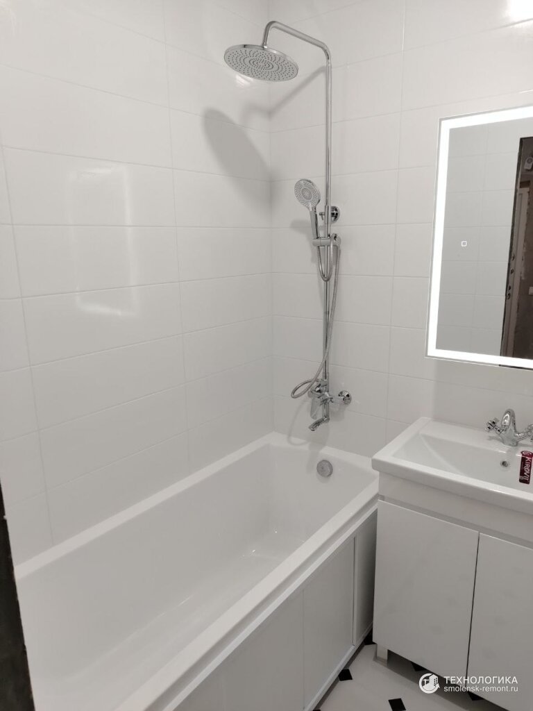 Ремонт ванной и туалета в новостройке, Ванная с тропическим душем